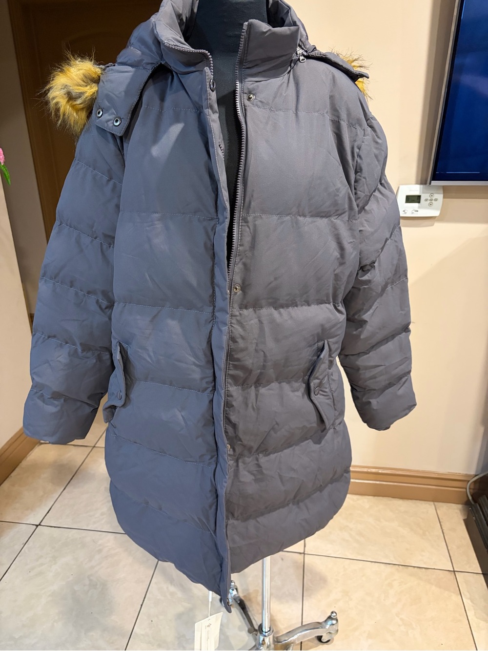 Women's Gray Teddy Puffer Jacket with Faux Fur Trim
